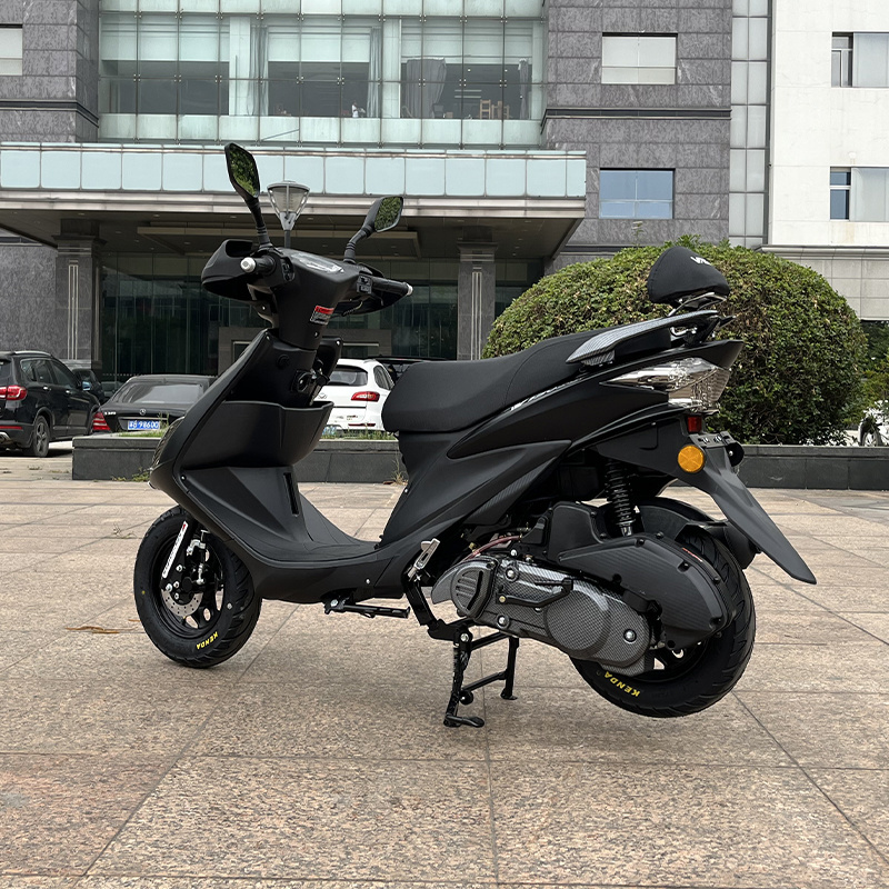 4 stroke adult cheap 125cc gas scooter