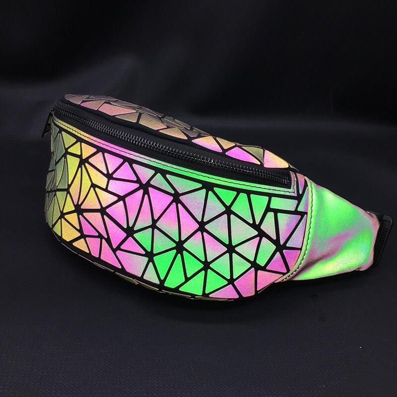 2024 Fashion fanny pack  women chest Packs PVC material Hip Bag Geometric luminous holographic waist pack belt bag