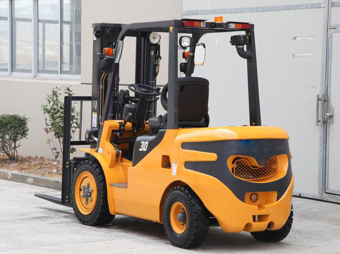 HUAHE Factory Direct Sale 3 ton Clark Forklift HH30Z with Pneumatic Tires