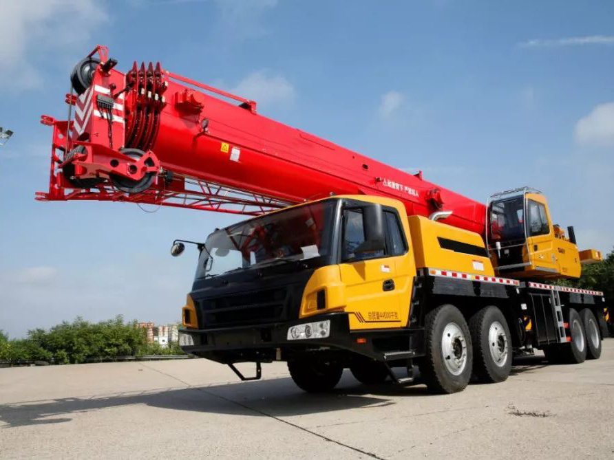 STC500E 50ton 61m telescopic towable trailer truck mounted crane