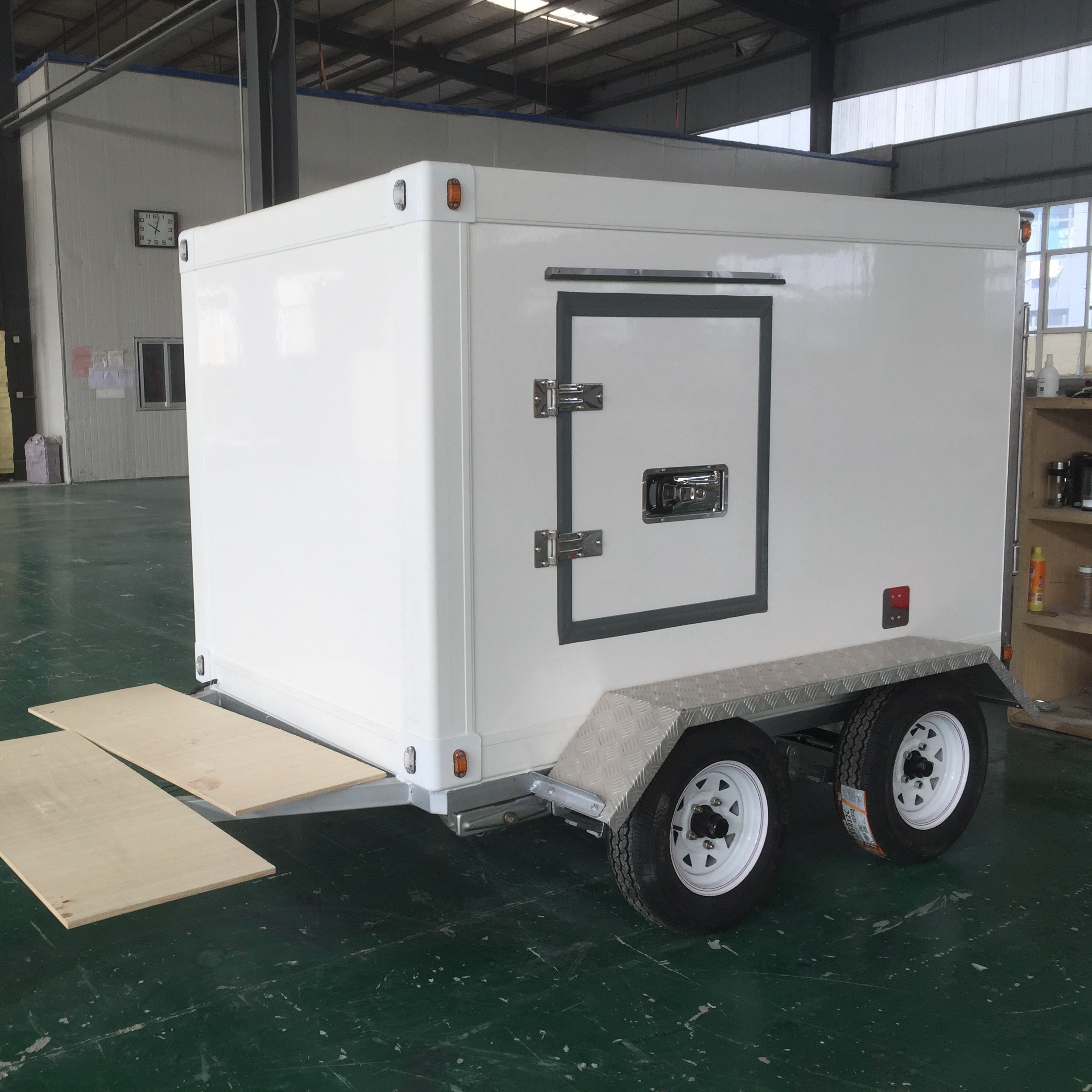 2019 Mobile Cold Storage Project For Africa With Hot Promotion Insulated Sliding Hinged Door