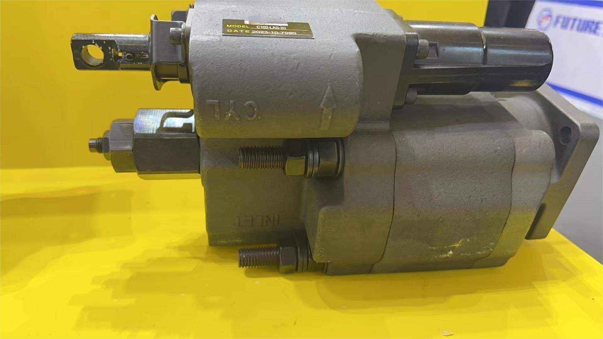 Hydraulic Pump Manufacturer C102-LAS Gear Pump Hot sale Hydraulic Gear Pump For Excavator