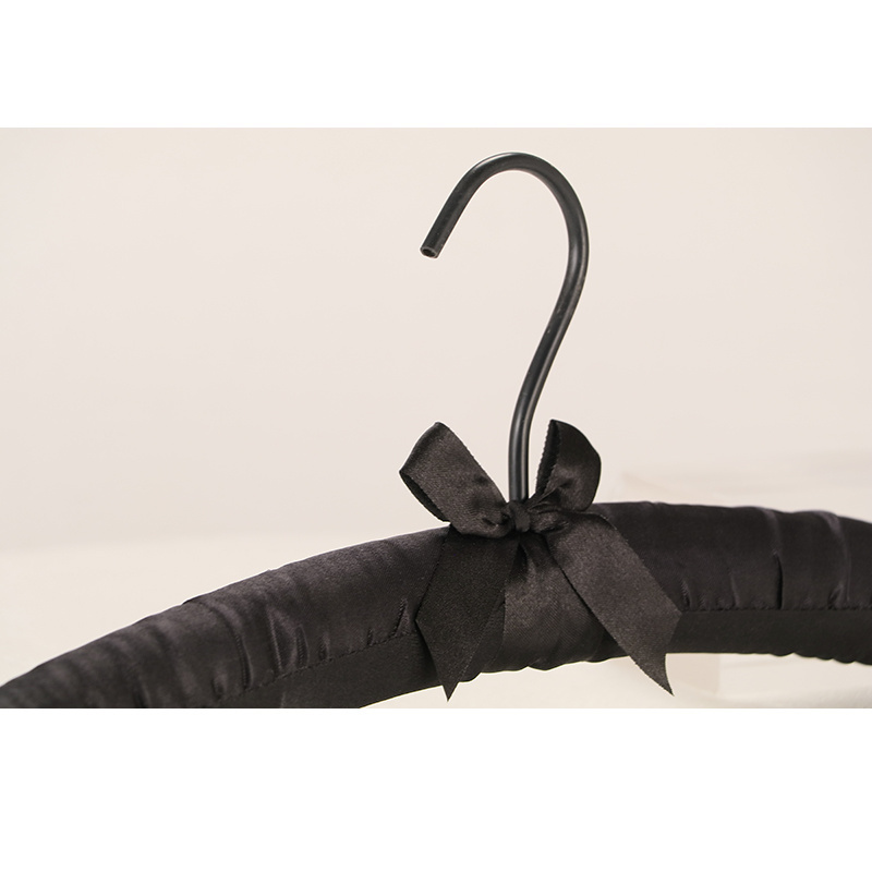 wholesale Padded Hangers black color Premium Heavy Duty Thick Satin Soft Fabric No Shoulder Bump Hangers with Gold