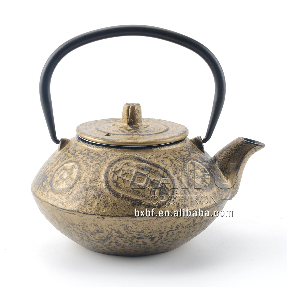 Gold Oriental Design Teapot Cast Iron Japanese Tetsubin tea kettle with Infuser for Loose Leaf Tea Enameled Interior tea pot