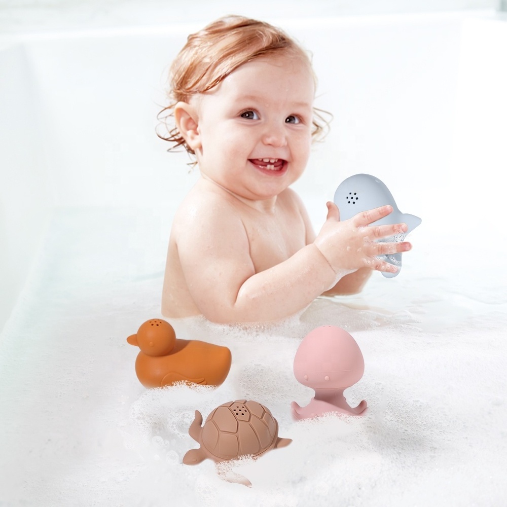 Custom Bpa Free Eco-friendly Waterproof Soft Rubber Silicone Water Wheel Frog Duck Baby Bath Toys With Shower For Baby Bath Toys