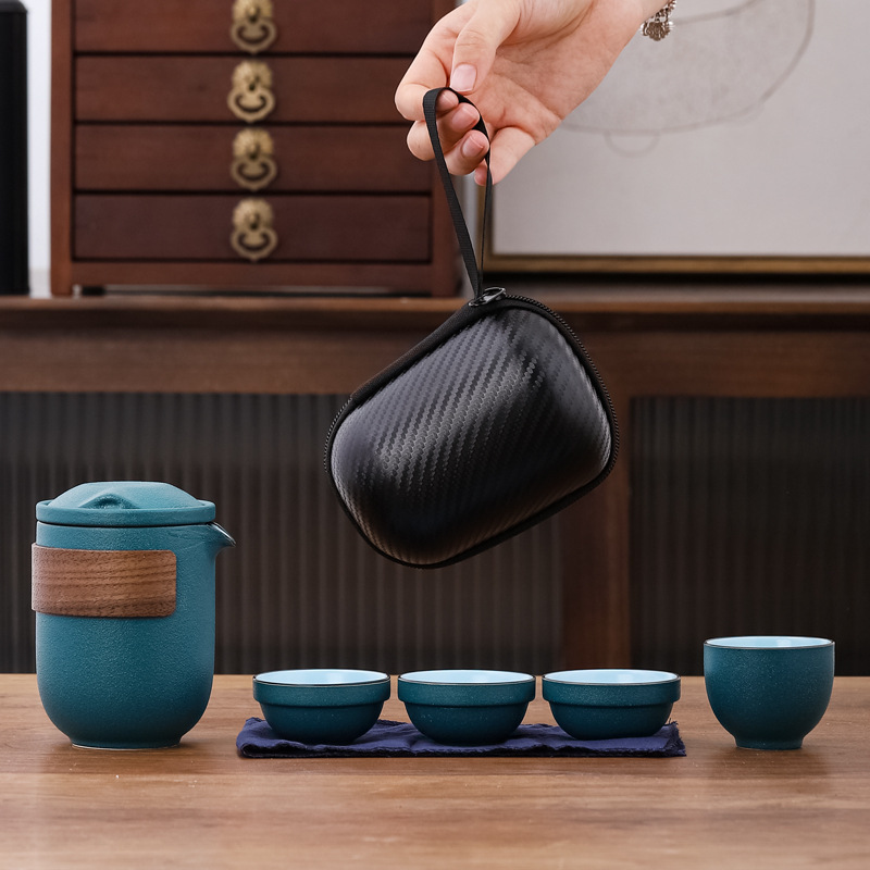 Hot Sale Portable Travel Tea Set Ceramic Gongfu Tea pot with small suit Carry Bag