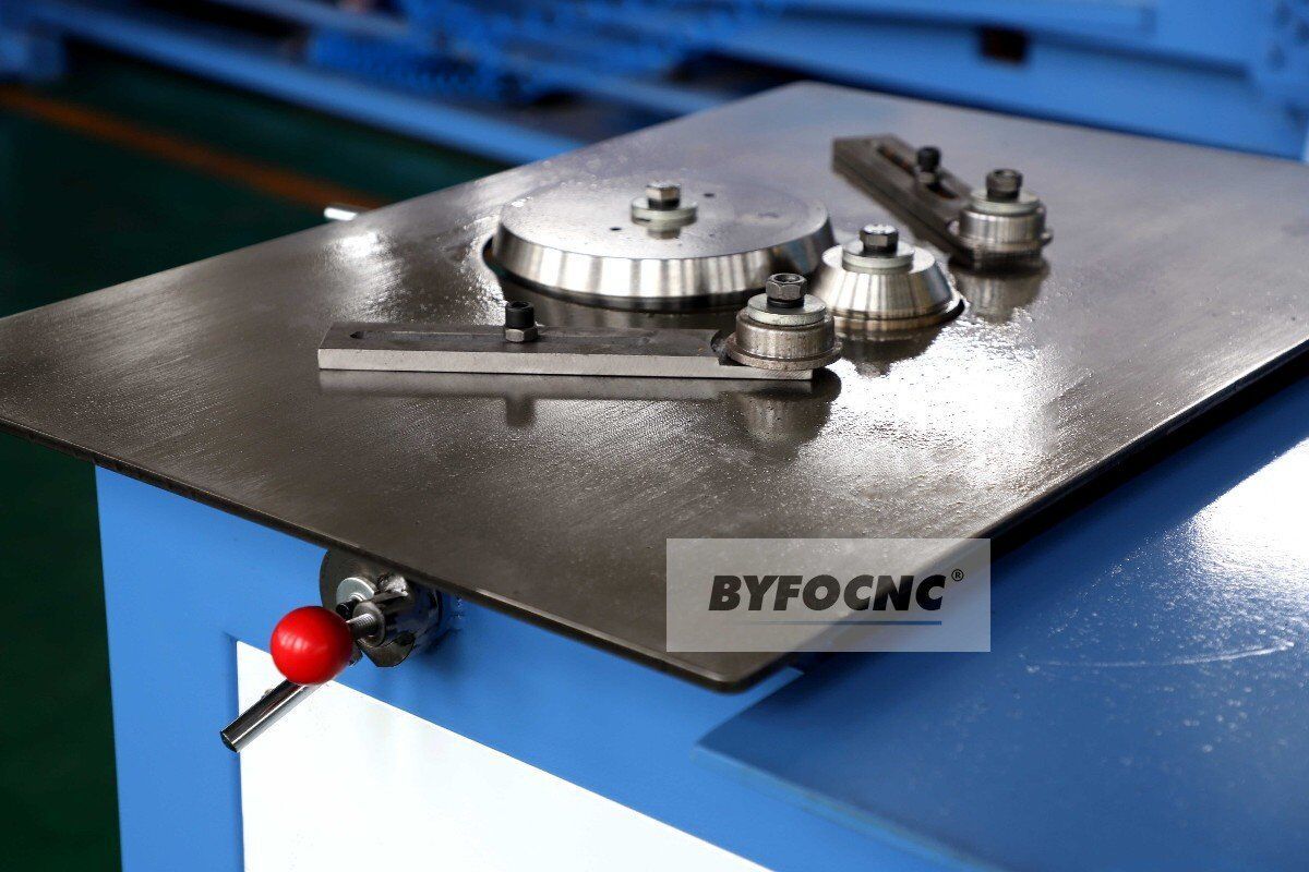 BYFO SS sheet air duct elbow forming machine electric round duct elbow machine spiral duct elbow forming machine