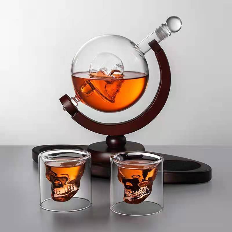 800ML globe  shaped Glass Whiskey Decanter set  shape skeleton inside and  wood base