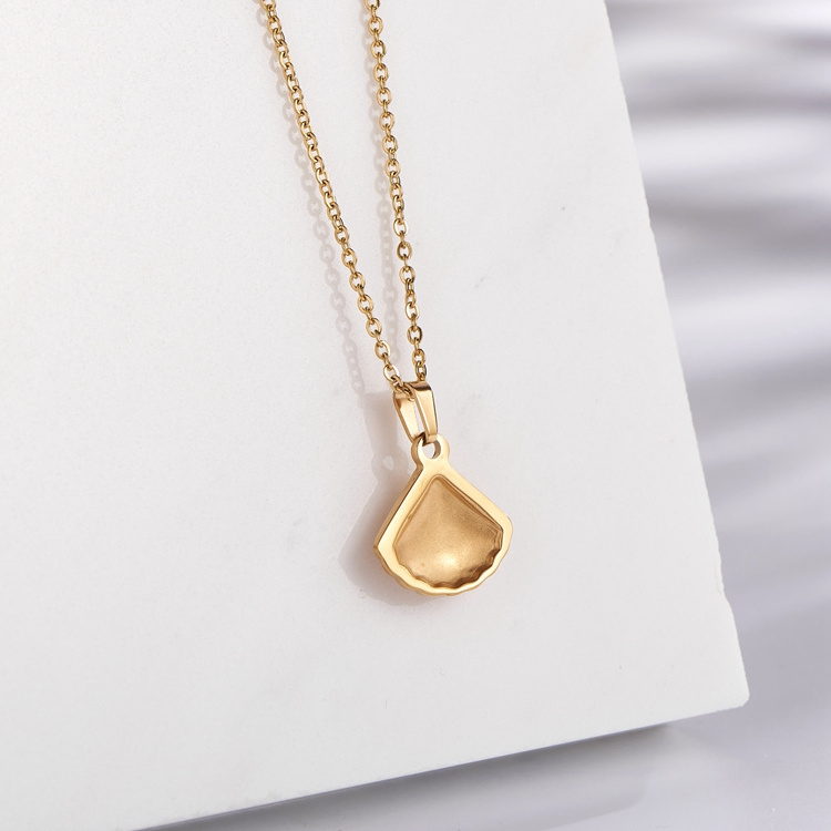 Wholesale Fashion Jewelry Gold Pendant Summer Boho Seashell Necklace Stainless Steel Customized Shell Pendant Necklace Jewelry