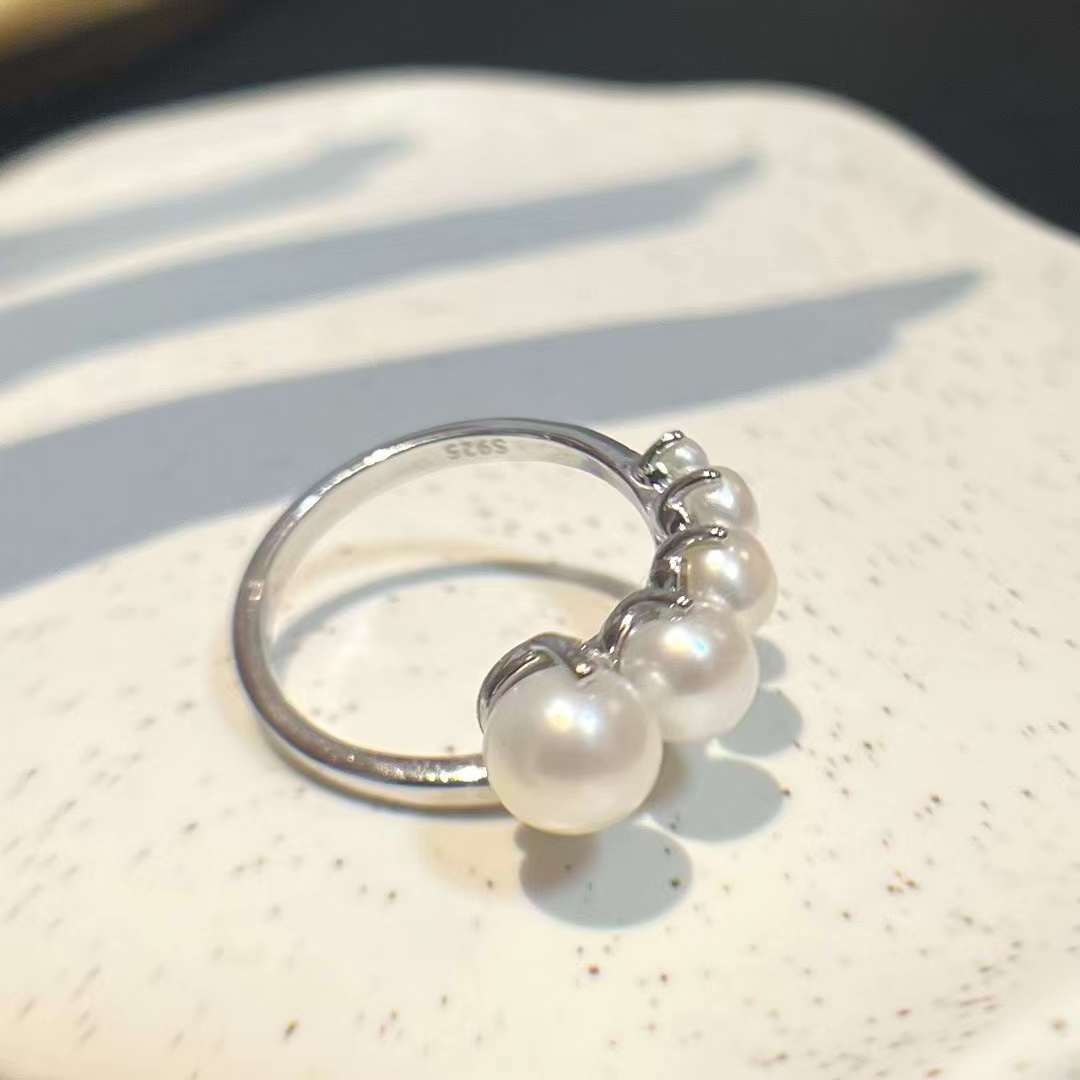 A genuine 925 sterling silver sheep horn ring with a 3-7mm natural high-quality freshwater pearl ring. Zhuji Pearl Jewelry