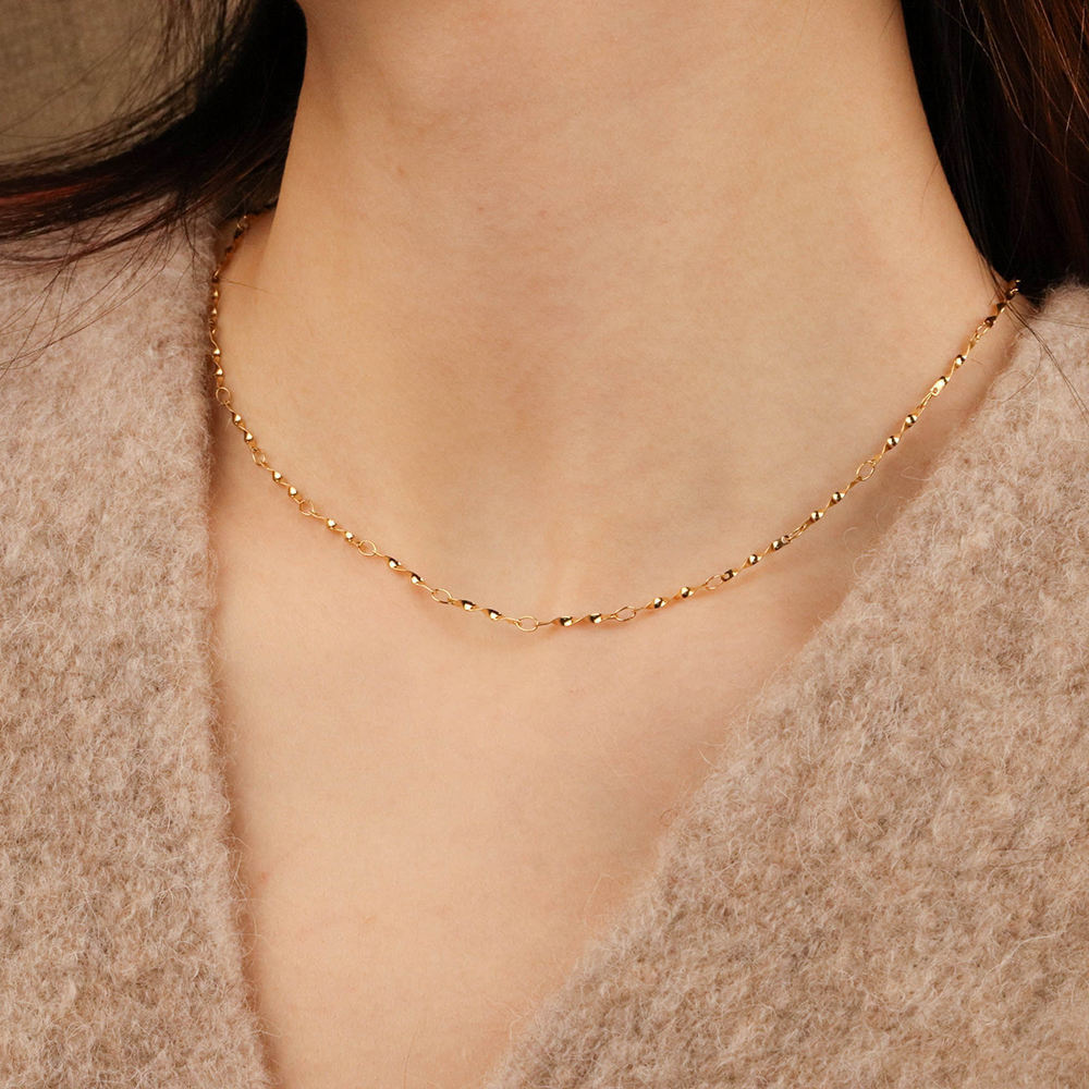 Chris April in stock 316L Stainless steel PVD plated minimalist thin choker wave chain necklace