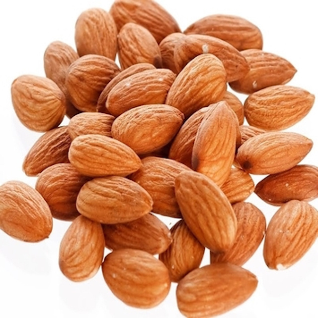 Premium Quality Almond Nuts / roasted almonds