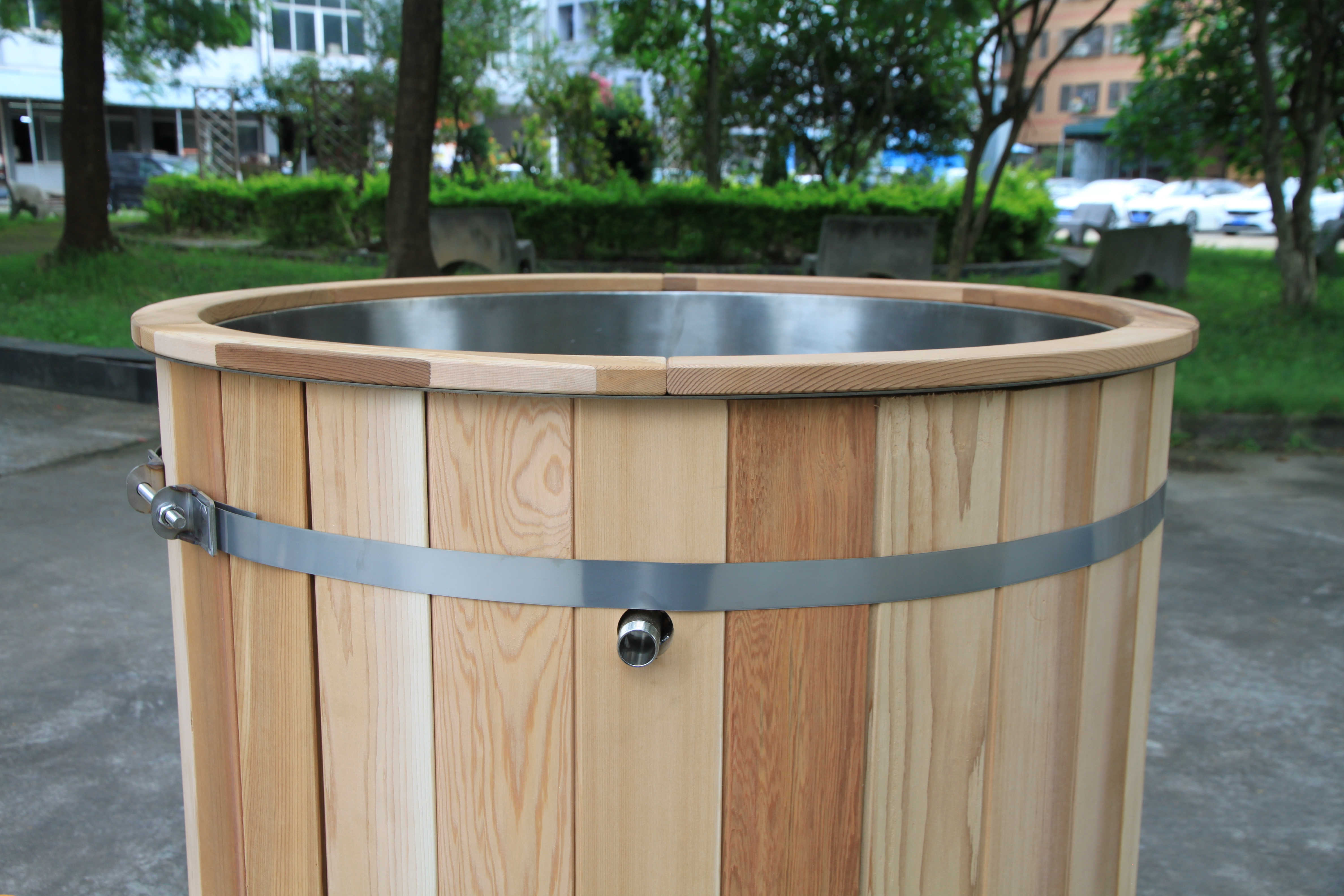 New Design Cold Plunge Wooden Ice Bath Custom Tub Recovery Ice Bath Barrel Bathtub for Sale