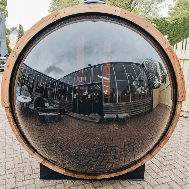 Western red cedar barrel sauna steam sauna outdoor sauna with wooden burning stove