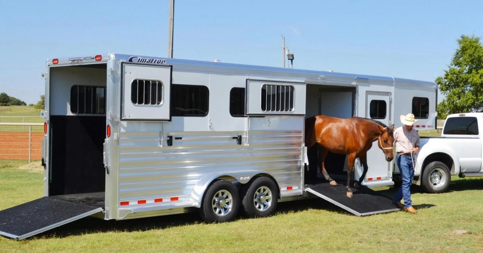 livestock trailer animal transport cattle fence semi trailer livestock carrier truck with 3 axles fence cargo