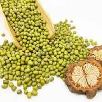 Delicious And Fresh green mung beans For Cooking