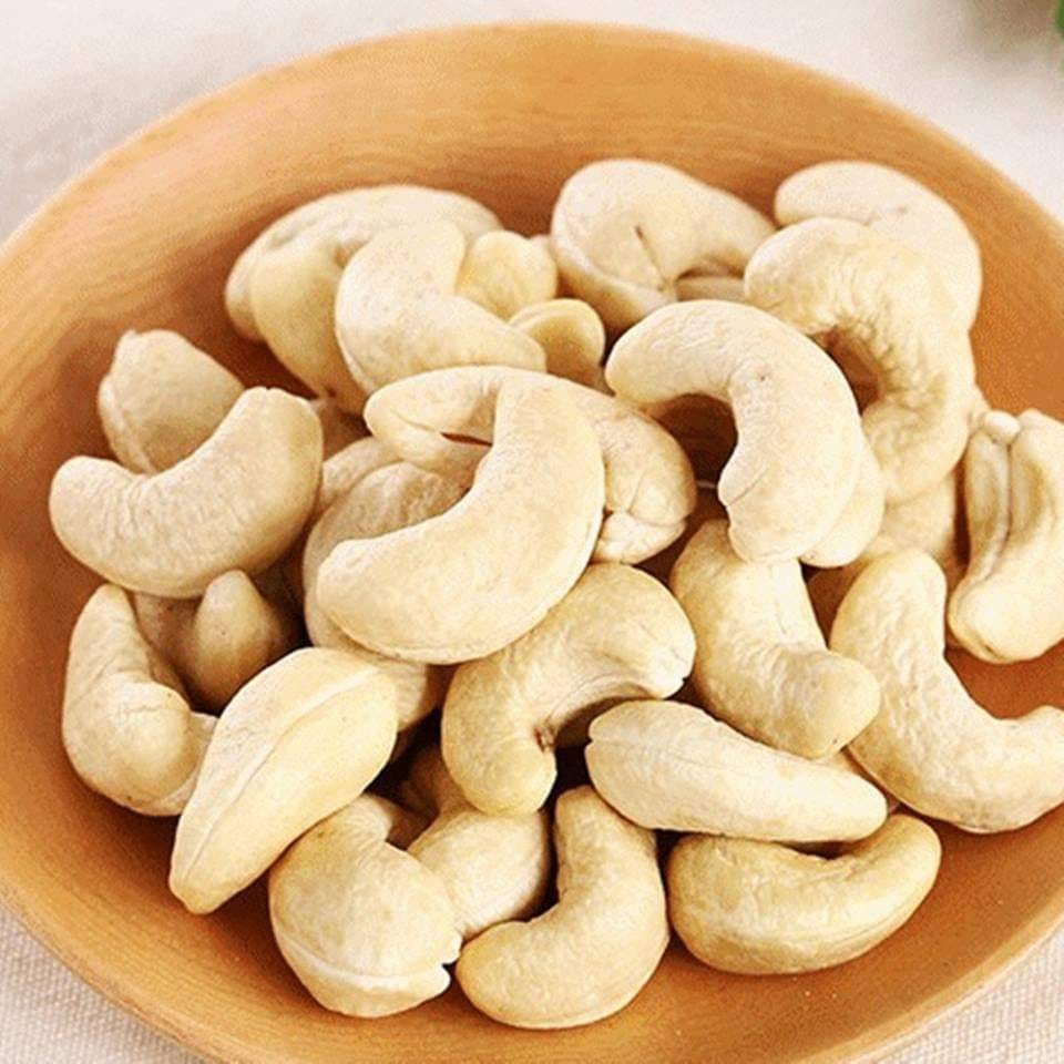 Roasted Salted Cashew Nuts W240 - 11.34kg from Vietnam, Bulk quantity available and Good prices