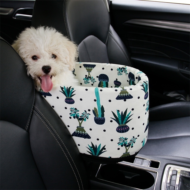 OEM ODM Pet Elevated Car Ride Seat Interactive Dog Car Seat Console Safety Tethers Dog Armrest Booster