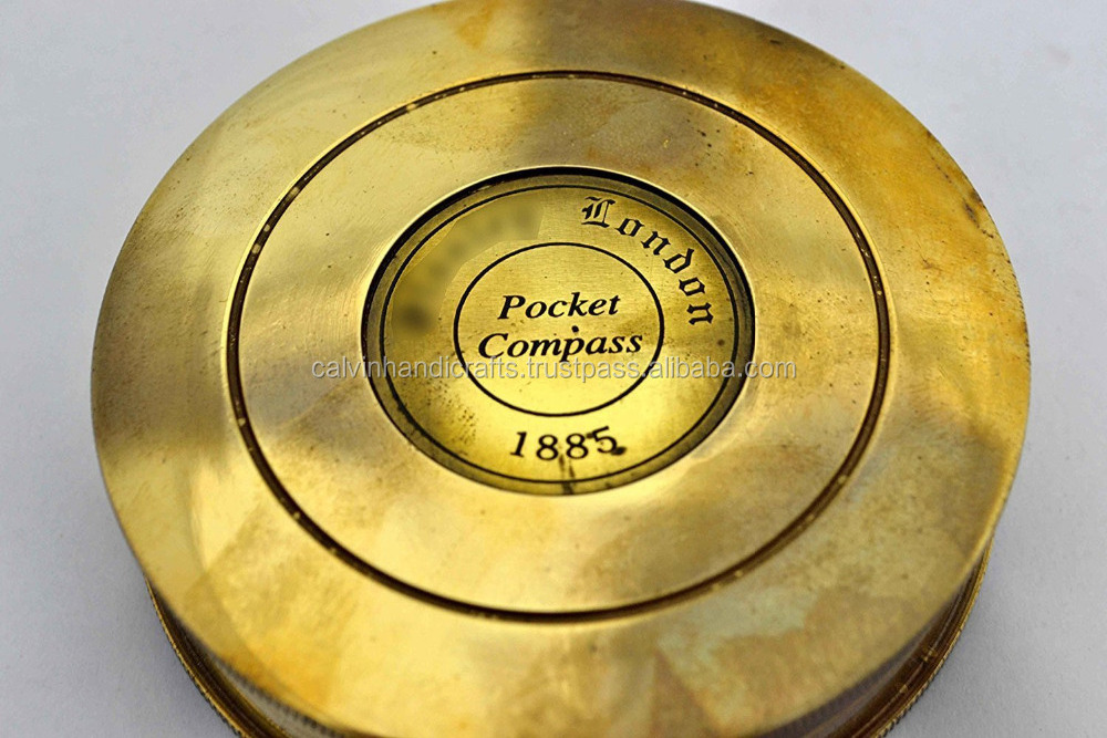 Antique Solid Brass Beautiful Nautical  Engraved Pocket Magnetic Outdoor Beautiful Antique Sundial Compass  CHCOM020