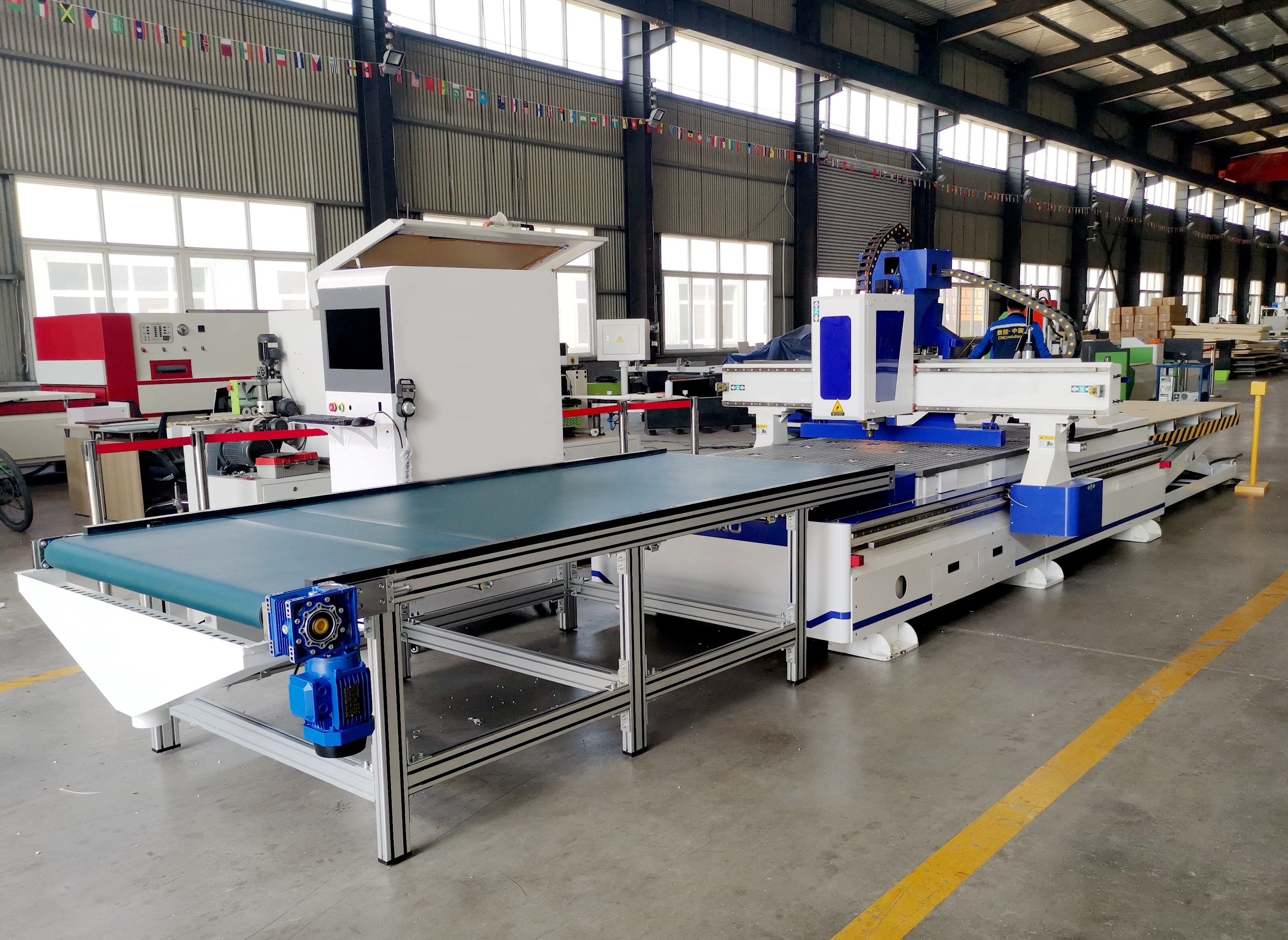 Camel CNC 4*8 feet woodworking carving machine auto tool changer  CA-1325 ATC CNC Router  for wooden furture