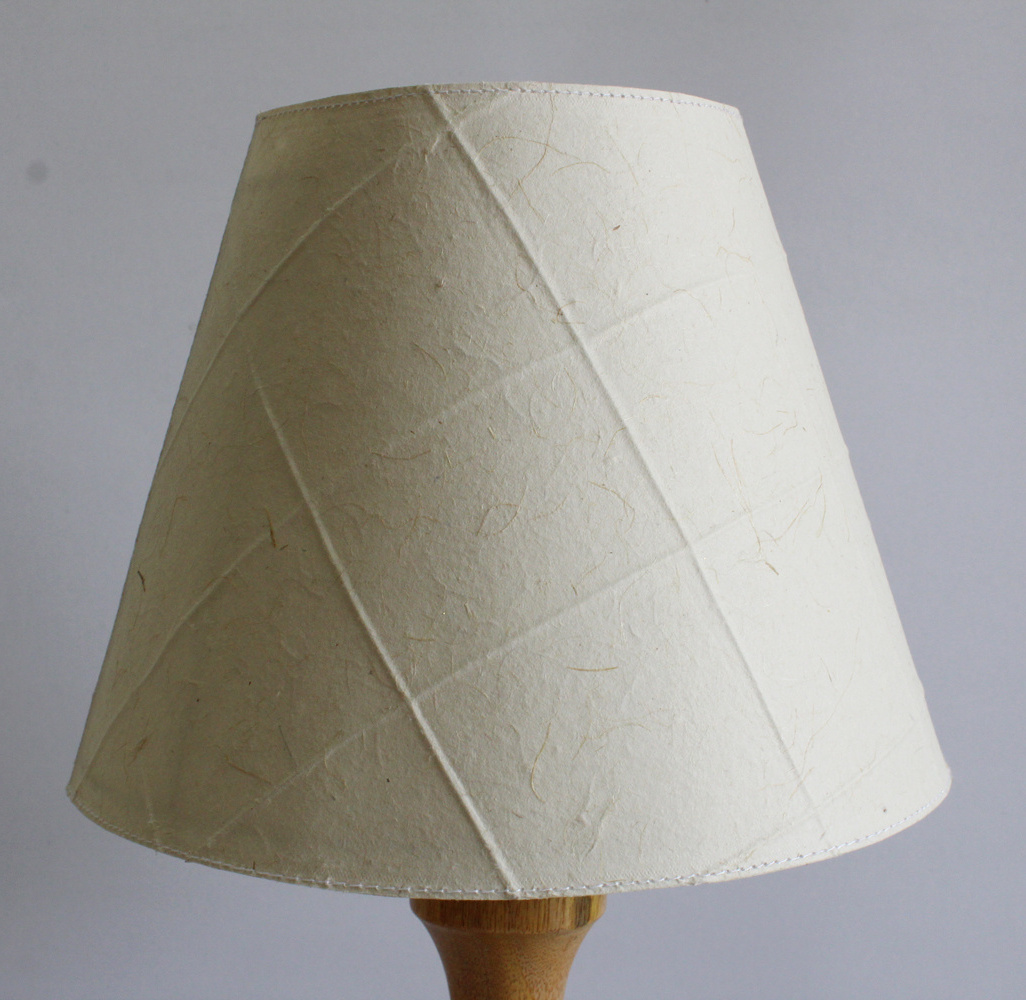 Table Lamp with Metal Base White and black Linen Fabric Lampshade Modern Bedside Lamp for Bedroom Living Room Elegant Light