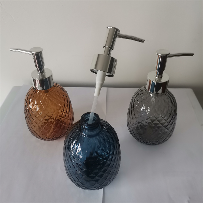 2023 Custom Bathroom Accessory Set Glass Bottle With Lotion Pump Lid Liquid Soap Dispenser