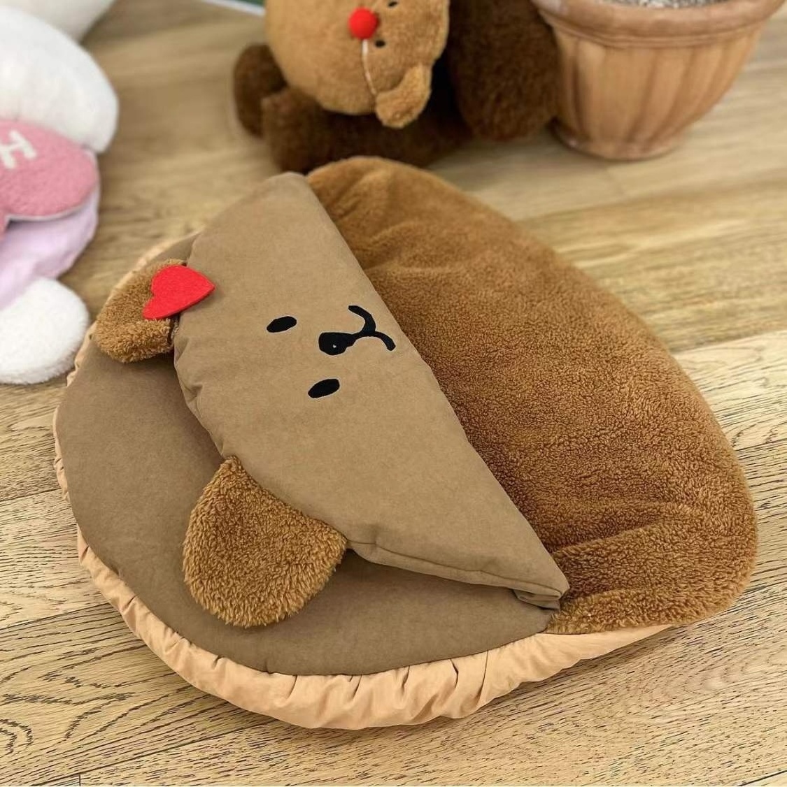 Bear Shape Pet Bed Cat House Warmer Soft Pet Bed Sleeping Bag for Dog Cat