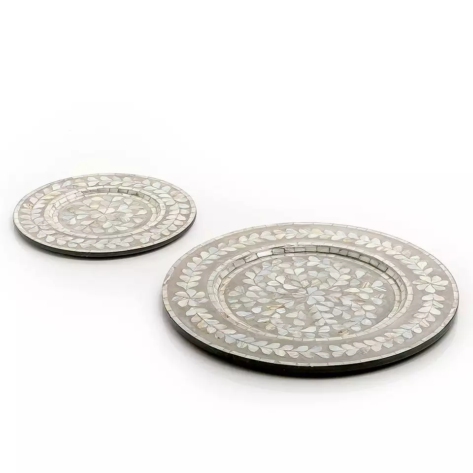 Newest Design Mother of Pearl Charger Plates Set Of 2 Round Shape Wooden Show Under Plate