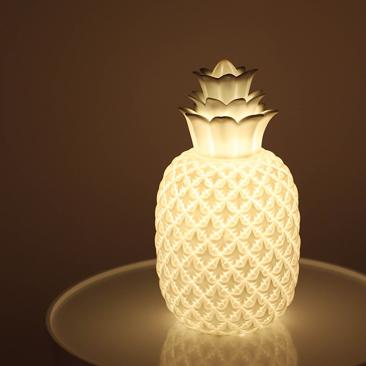 OEM manufacturer CE Rohs certificate origami craft pineapple unique fruit ceramic table lamp for home decoration