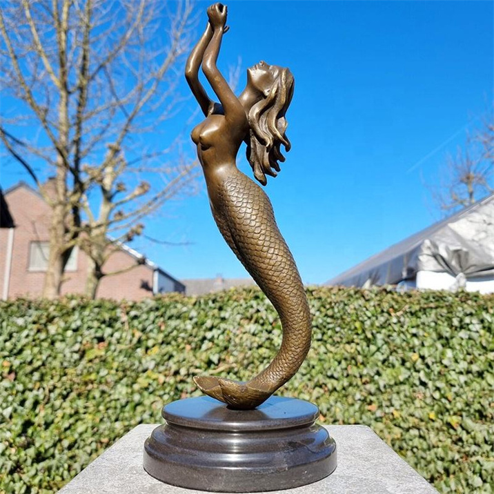 Outdoor Decoration Classic Mermaid Bronze Yemaya Statue Life Size Goddess of The Ocean Sculpture With Bronze Dolphin Statue