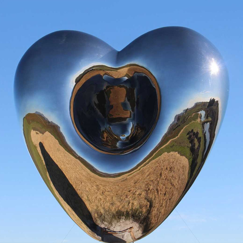 Outdoor large stainless steel sculpture customized Mirror polished heart statue modern metal garden abstract love sculpture