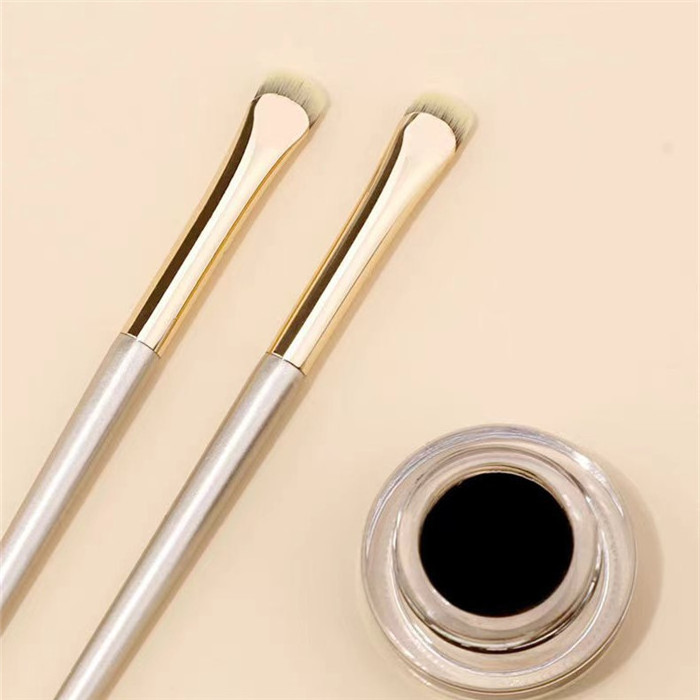 Cangli Beauty Single Short Shader Brush Small areas of The Eye Or Smudge Cosmetic Brush