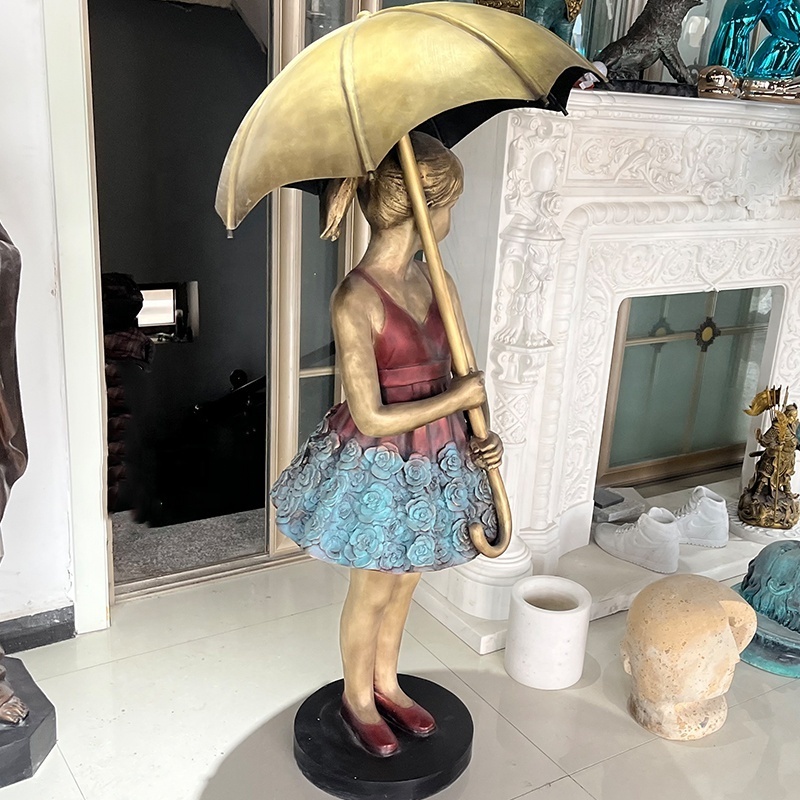 Metal Art Casting Brass Life Size Bronze Kids Sculpture Girls With Umbrella Statue Water Fountain