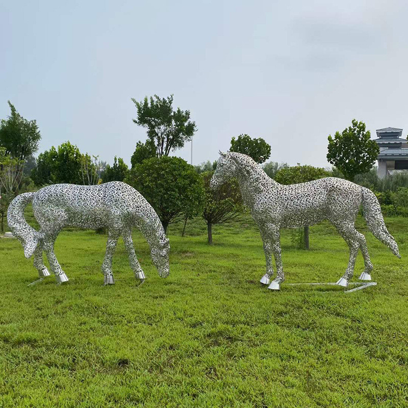 Outdoor Lawn Metal Horse Sculpture Large Hollow Stainless Steel Horse Statues Mirror Side Horse For Lawn Decor