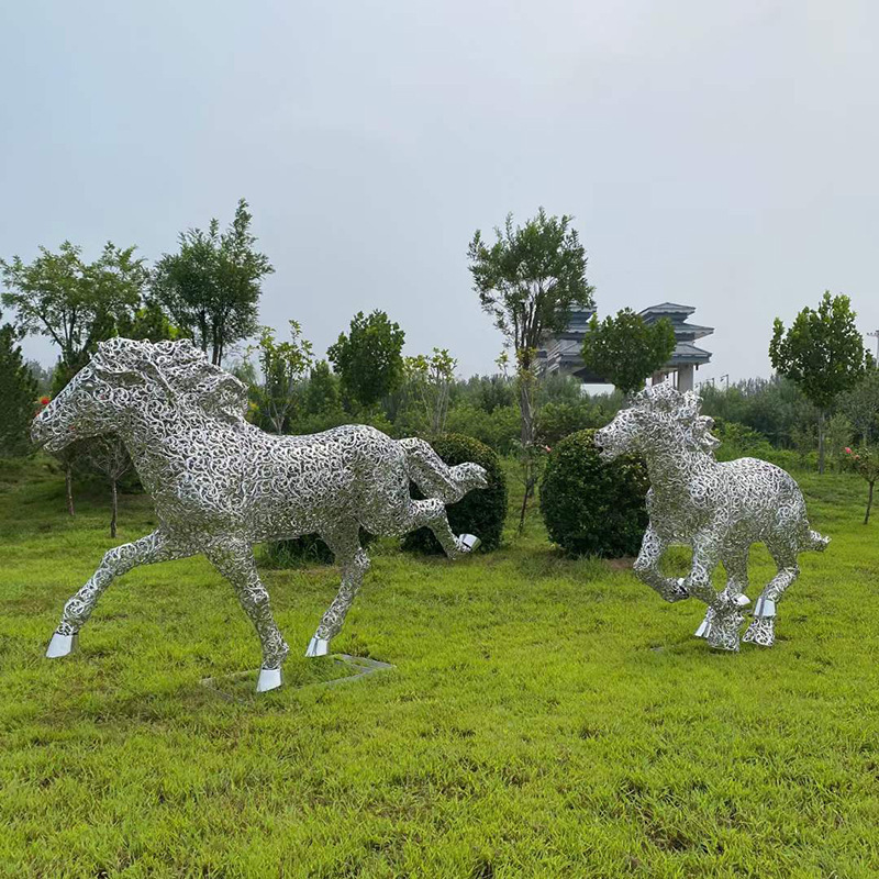 Outdoor Lawn Metal Horse Sculpture Large Hollow Stainless Steel Horse Statues Mirror Side Horse For Lawn Decor