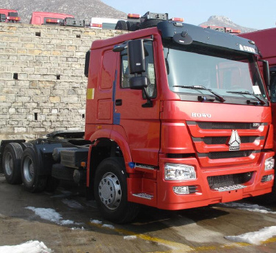 Factory 6x4 tractor truck howo sinotruk 371 price sale for zambia