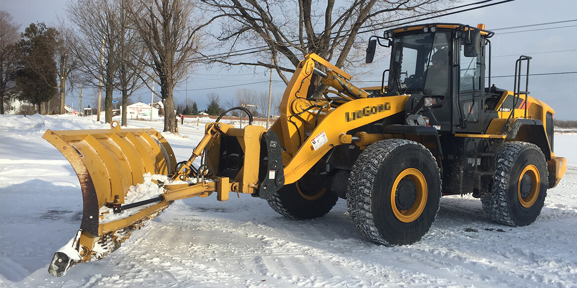 Economic 4500kg 2.5m3 bucket snow blower front wheel loader 848H from china guangxi liugong