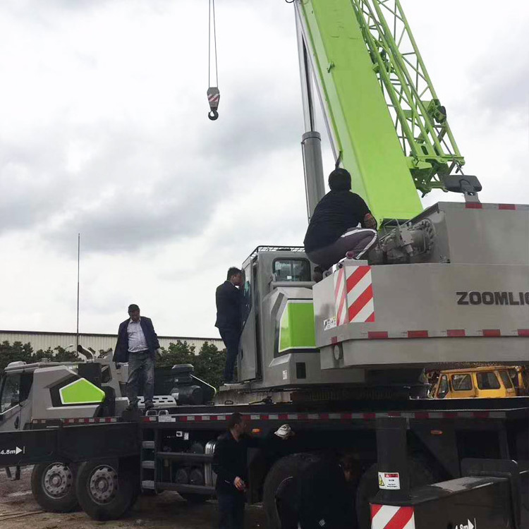 Chinese famous brand Zoomlion 25 tons mobile truck crane QY25V QY25V531.5 for sale