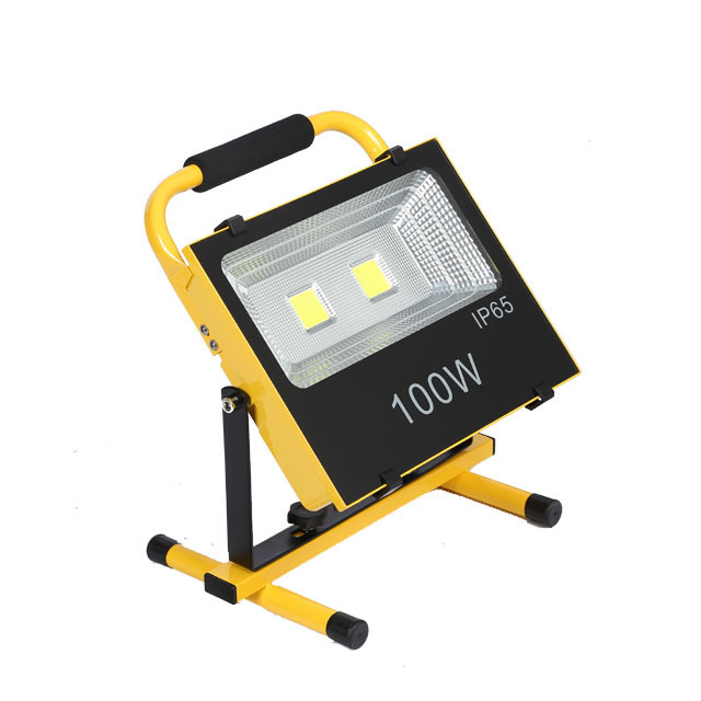 Factory price portable IP65 outdoor led 20W rechargeable flood light