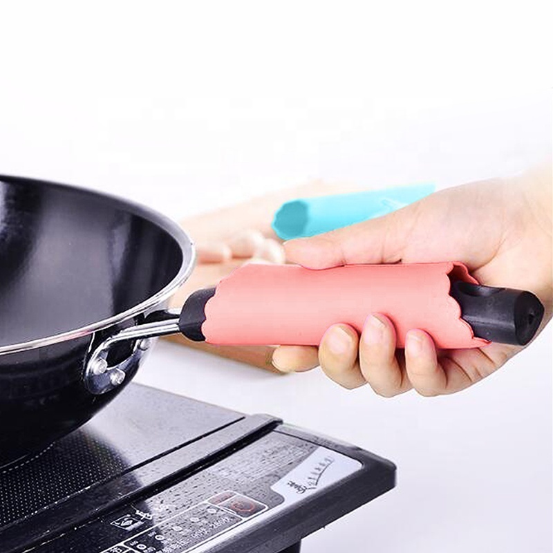 Silicone Heat Resistant Pot Handle Pad Silicone Garlic Peeler Tube Tool for Useful Kitchen Tools