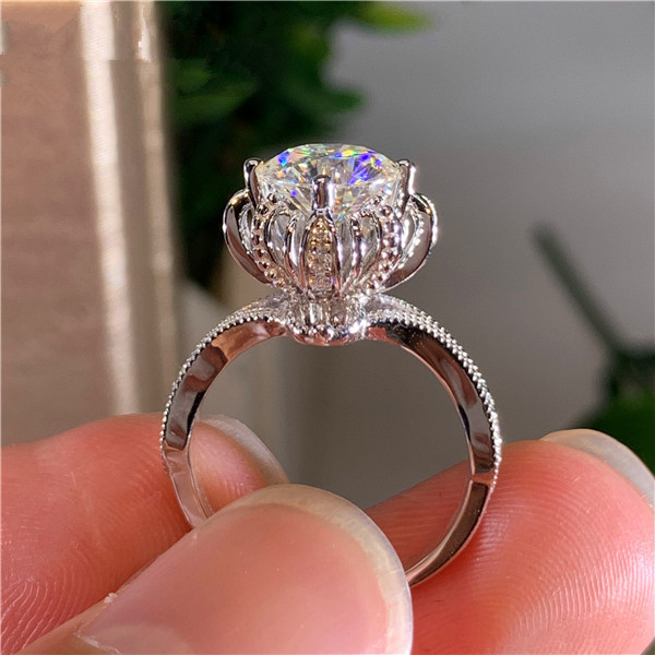 CAOSHI Jewelry Independent White Chrysanthemum Design Gems Dazzling Rings Women Aesthetic Silver Beautiful Flower Wedding Rings