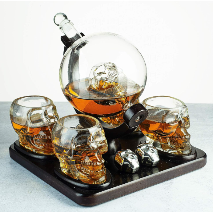 Unique crafted Skull Whiskey Glasses Barware set Skull Liquor Decanter with 4 Whiskey Glasses