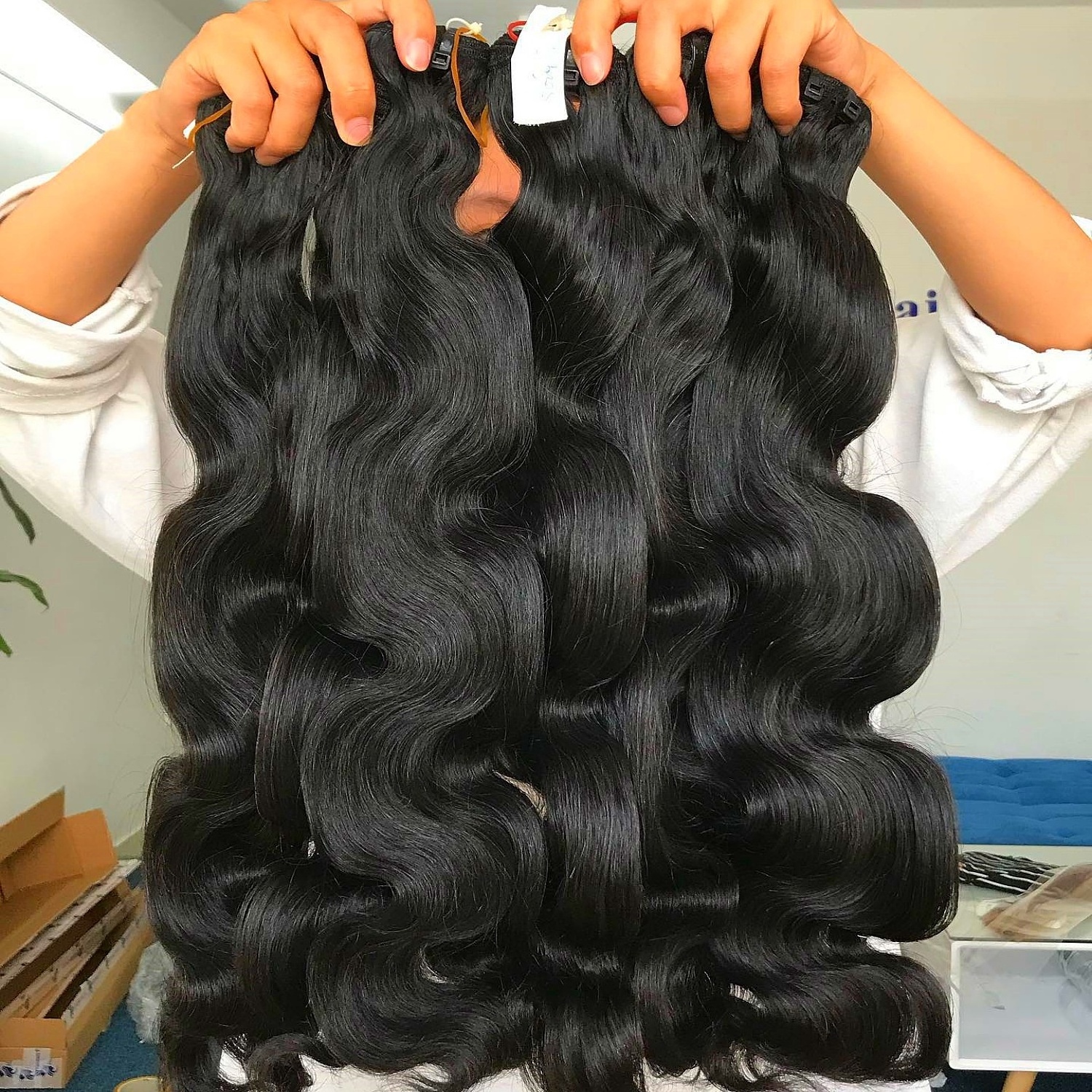 Raw Unprocessed Raw Virgin Human Hair Bundle Cambodian Virgin Cuticle Aligned Hair 15 a No Tangle No Shedding Double Drawn Hair