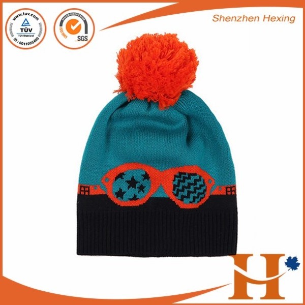 Wholesale Winter Jacquard Logo And Embroidery Logo Winter Toque Knit Beanie Hat With Pom Pom