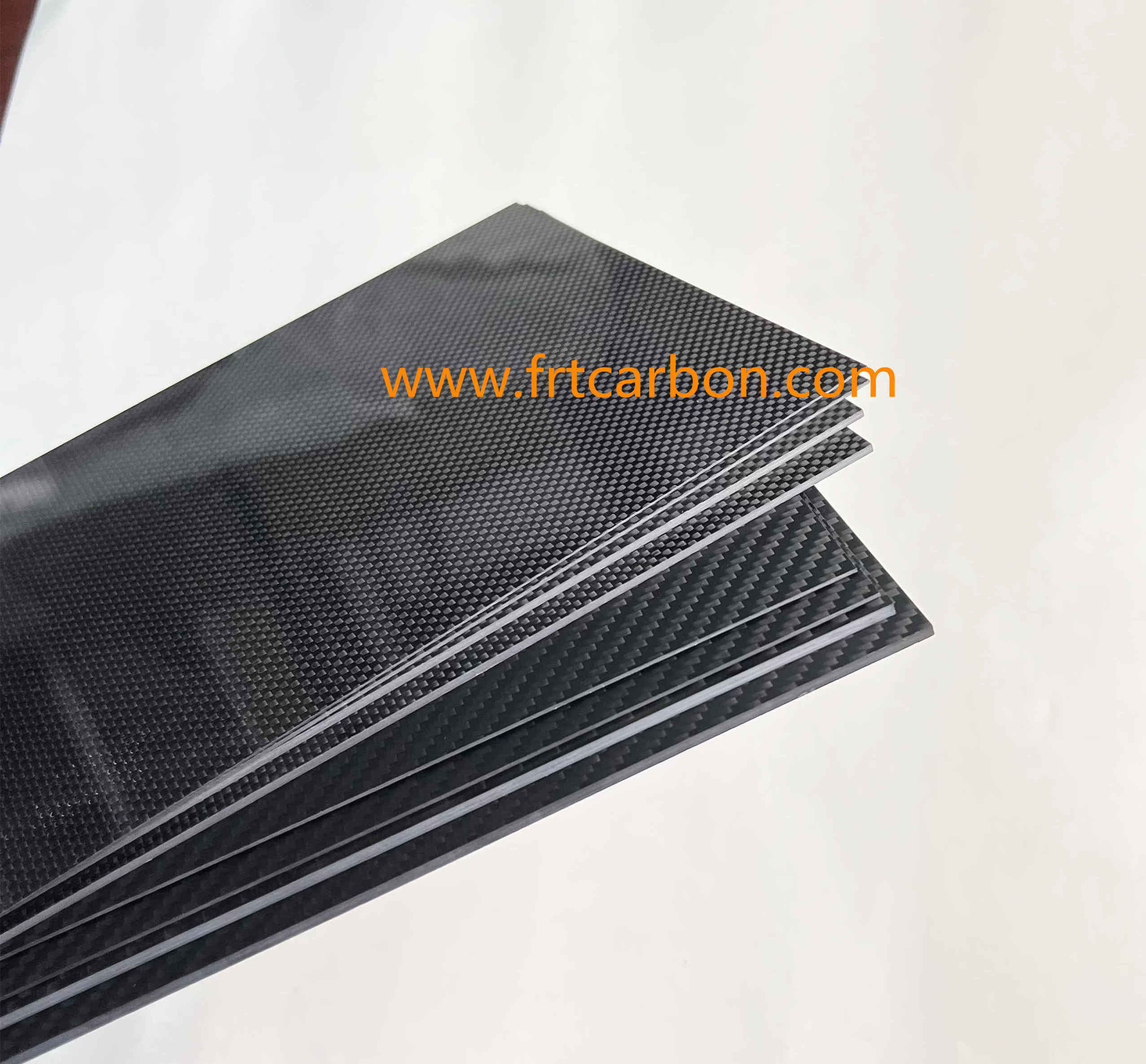 carbon fiber lamination sheet 0.5mm 0.8 mm 300*300mm carbon fiber sheets customized carbon fiber veneer