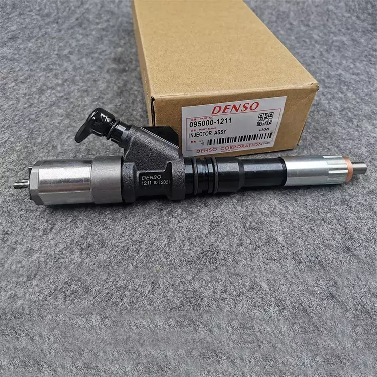 6156-11-3300 095000-1211 Fuel injector for KOMATSU PC400-7 PC200 PC300 PC600 PC700 excavator diesel engine injector