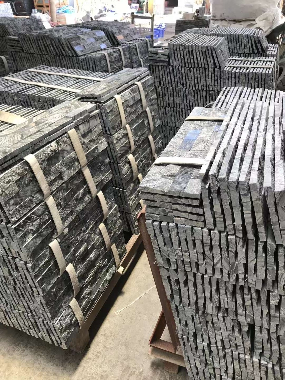 Wholesale Natural Slate Exterior Wall Tiles Split Face Stone Tile Wall Clading Panel Slate Plate