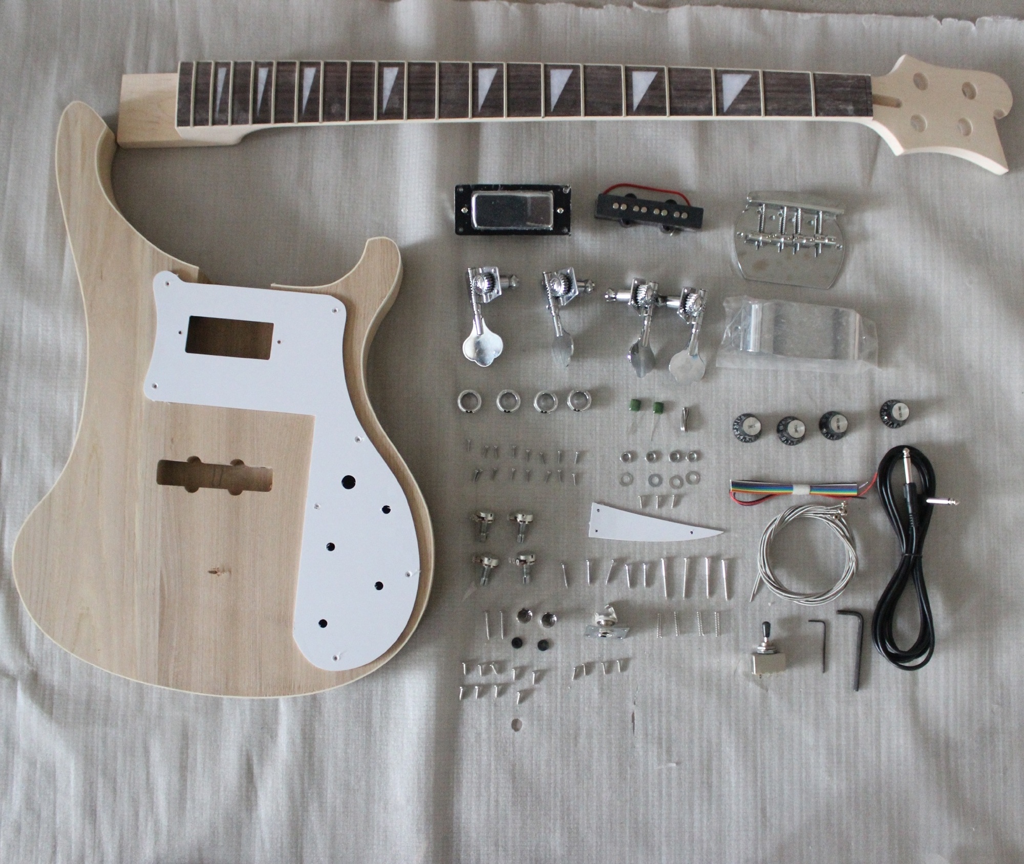 BK015 Brand name electric bass guitar kit neck