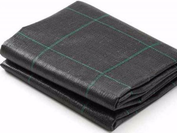 Barrier dependable performance ground cover cloth for garden