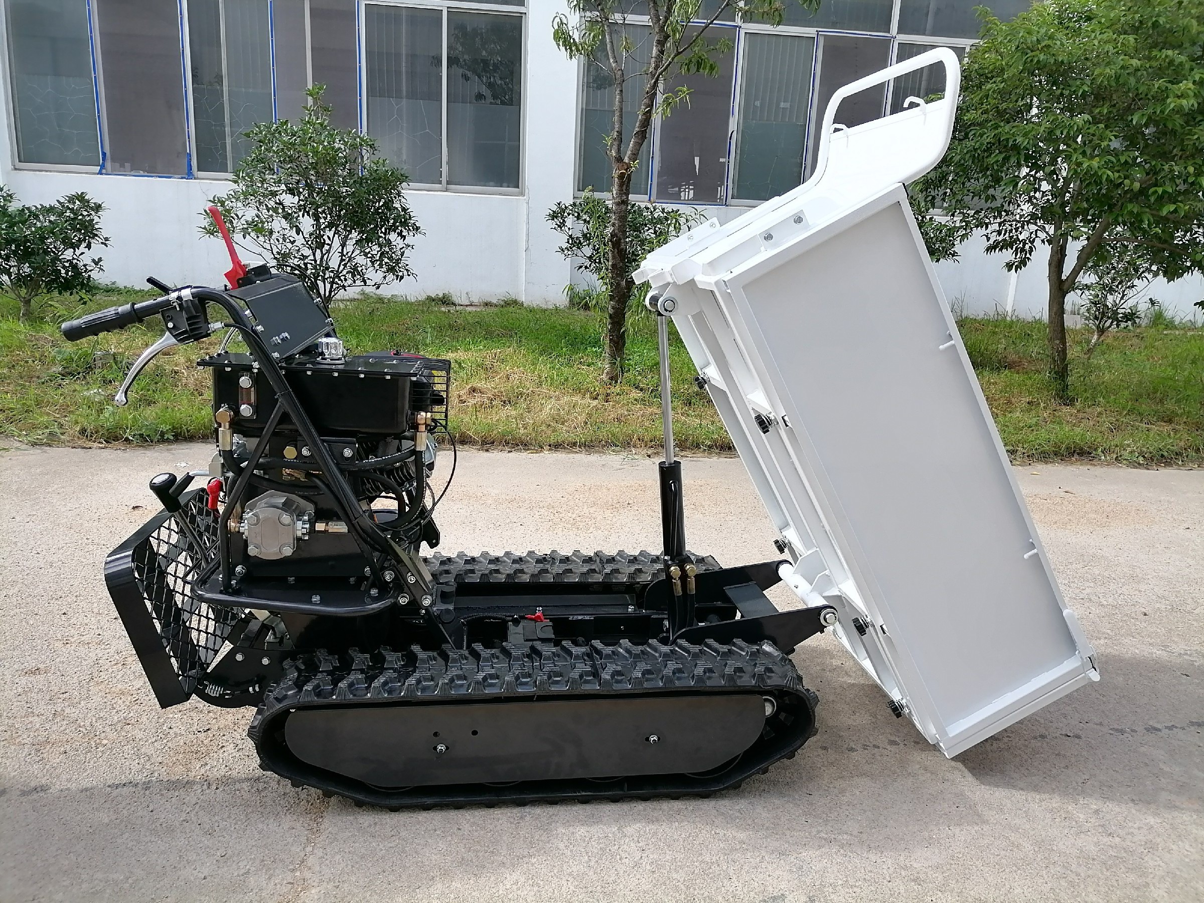 Cheapest loading capacity 5.5hp Loncin/B&S/Kohler/Honda engine mini dumper 500kg 4x4 for construction site